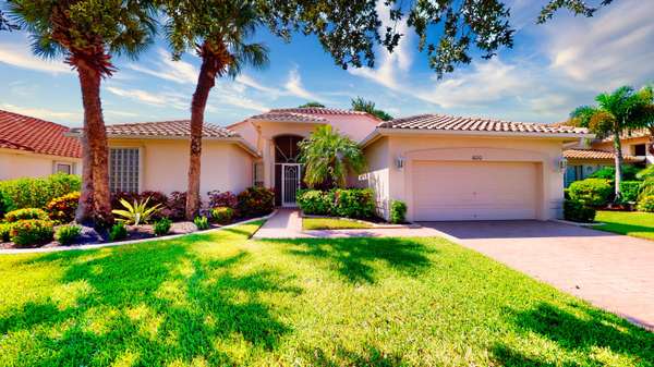 499 NW Blue Lake DR, Port Saint Lucie, FL 34986