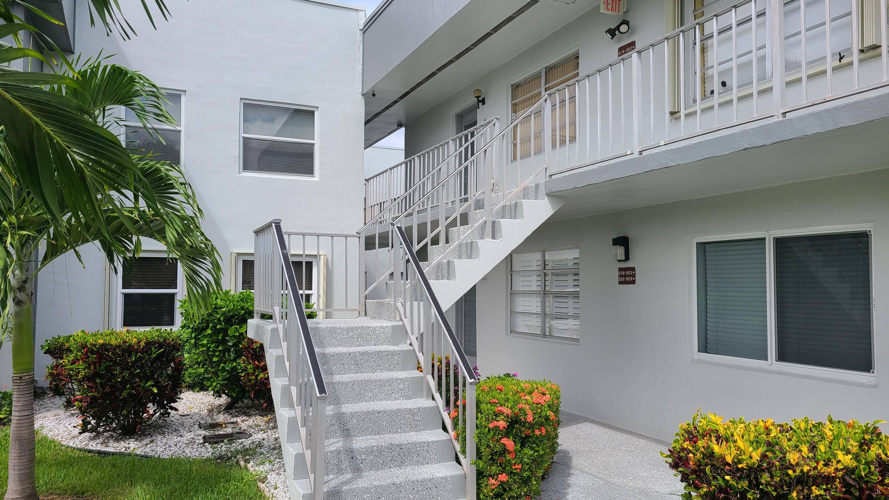 555 Capri L, Delray Beach, FL 33484