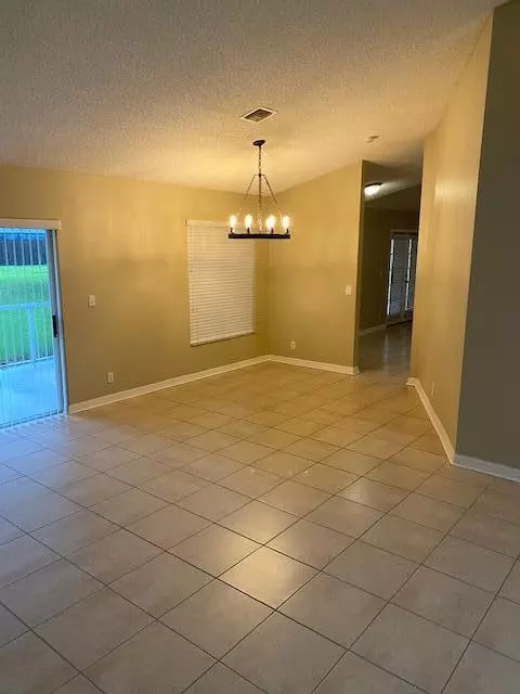 Lake Worth, FL 33467,7583 Wentworth DR