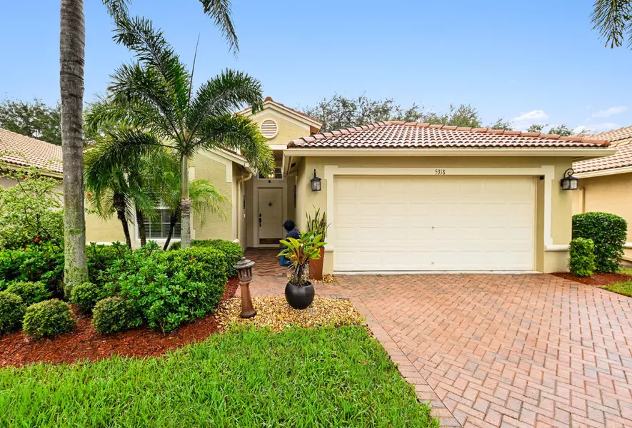 5318 Vernio LN, Boynton Beach, FL 33437