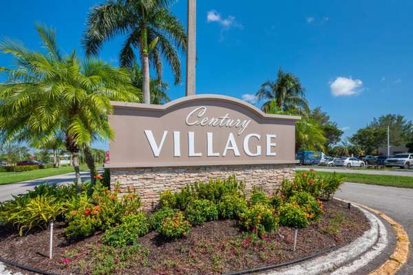 95 E Somerset, West Palm Beach, FL 33417