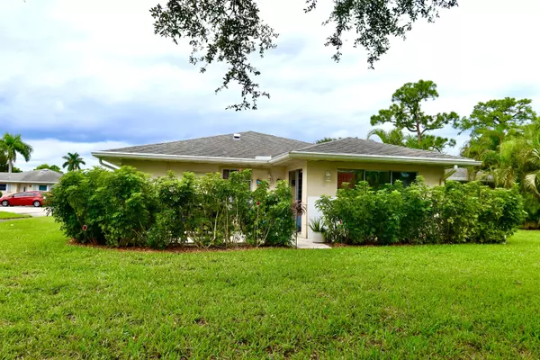 Lake Worth, FL 33467,183 Cape Cod CIR