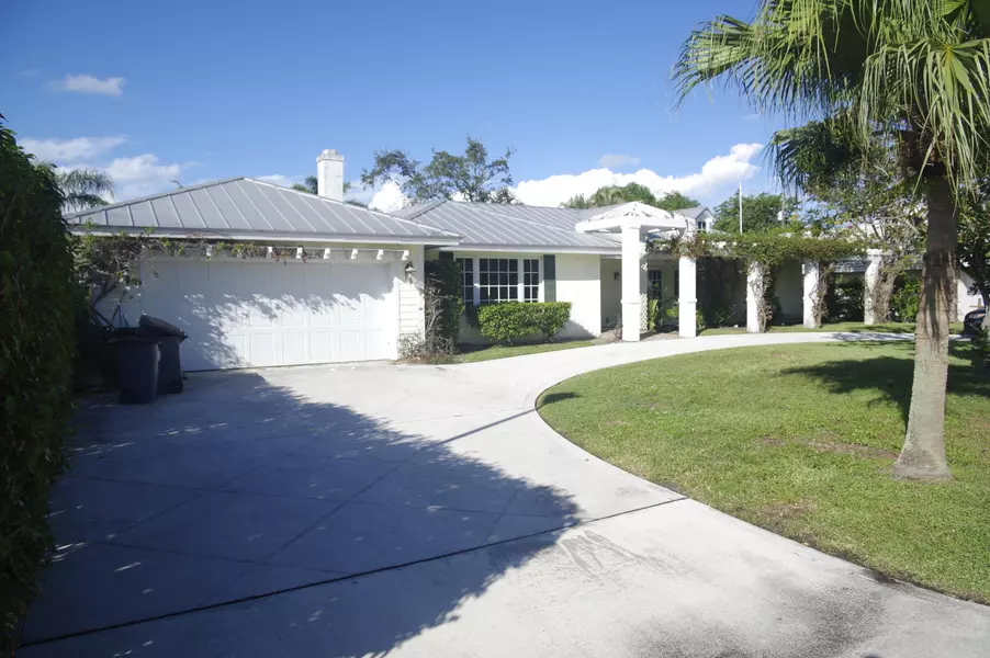 336 River DR, Tequesta, FL 33469