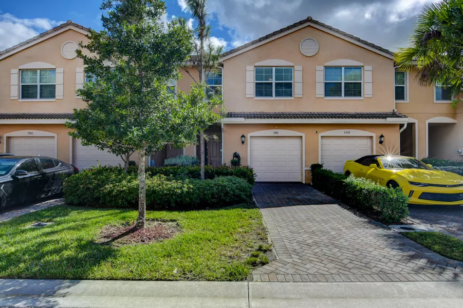 5761 Monterra Club DR Lot # 24, Lake Worth, FL 33463