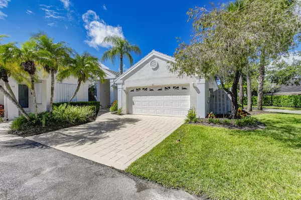 Palm Beach Gardens, FL 33418,52 Admirals Court