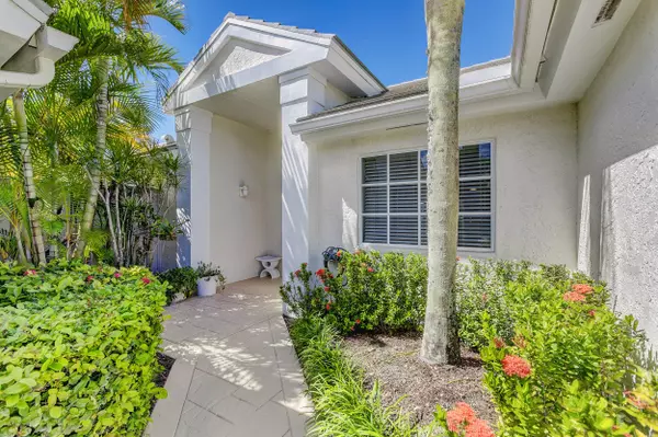 Palm Beach Gardens, FL 33418,52 Admirals Court