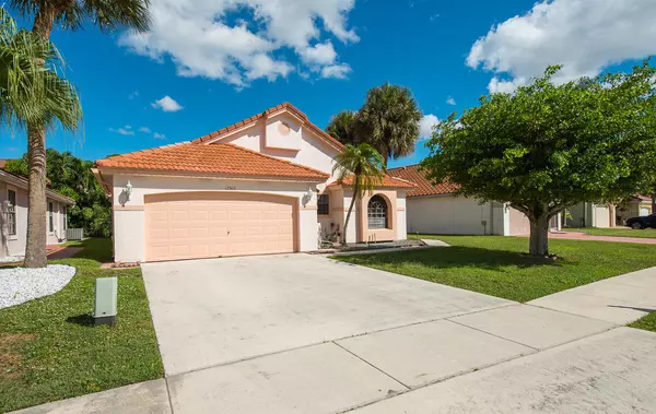 Boynton Beach, FL 33437,12300 Sand Wedge DR