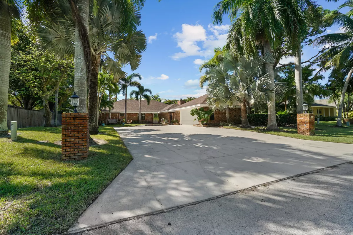 Jupiter, FL 33469,10880 SE Seminole TER