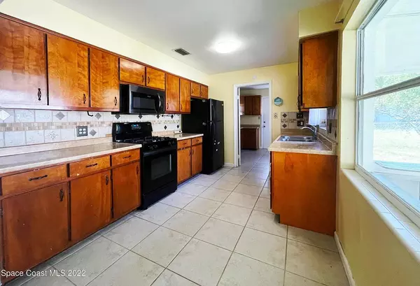 Rockledge, FL 32955,22 Scott LN