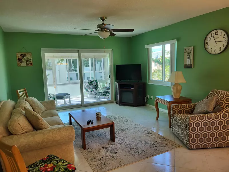 2950 SE Ocean BLVD 8-6, Stuart, FL 34996