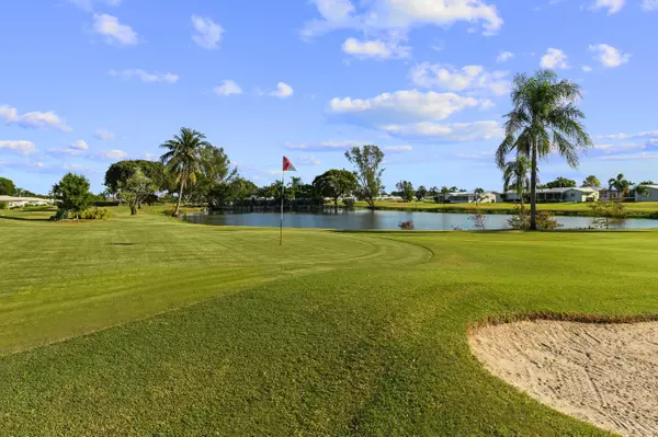 Boynton Beach, FL 33426,500 SW Golfview TER 120