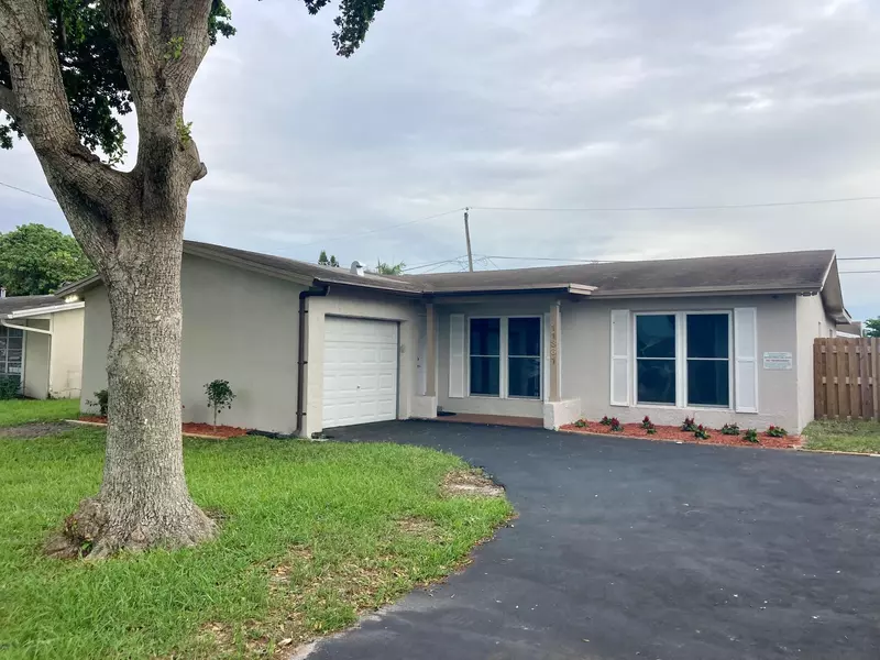 11361 NW 31 ST, Sunrise, FL 33323