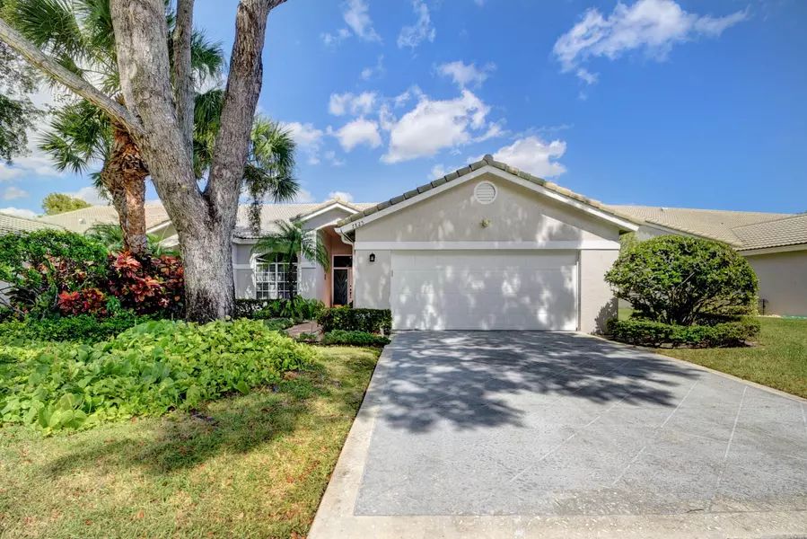 7825 Aberdeen Lakes DR, Boynton Beach, FL 33472