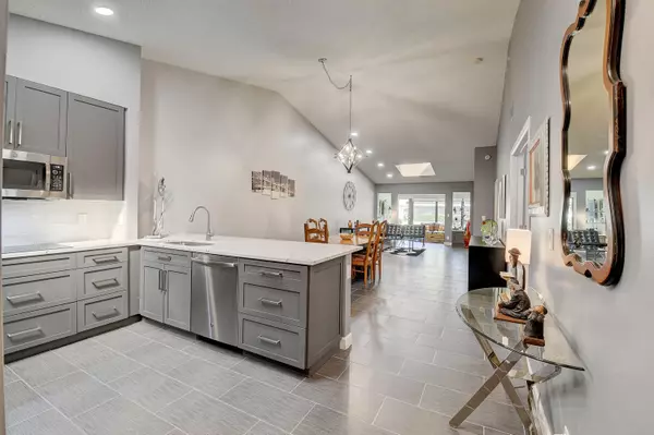 Boynton Beach, FL 33437,5785 Story Book LN B