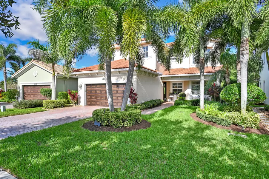 12113 Aviles CIR, Palm Beach Gardens, FL 33418