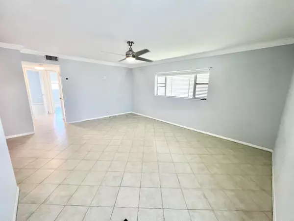 North Palm Beach, FL 33408,130 Doolen CT 310