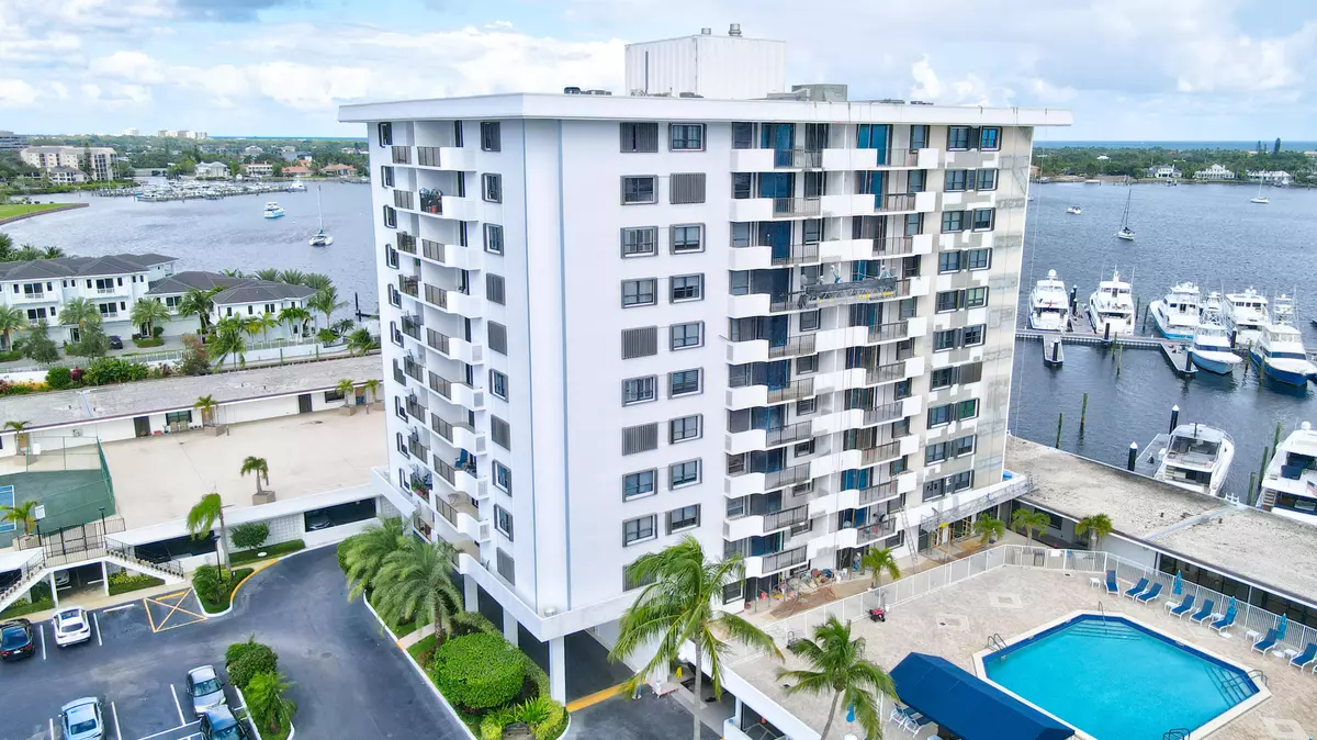 North Palm Beach, FL 33408,1208 Marine WAY A-Ph6