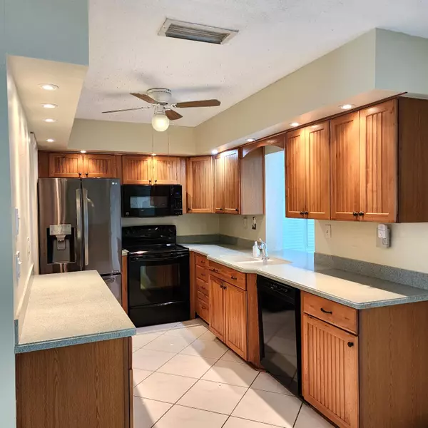 Tamarac, FL 33321,6713 NW 73rd ST