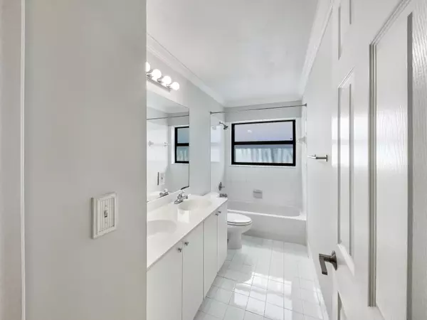 Coral Springs, FL 33076,10918 NW 56th CT