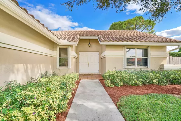 Boynton Beach, FL 33437,5810 Sun Pointe CIR