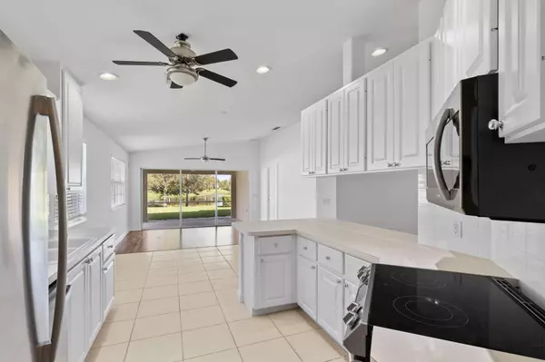 Palm Beach Gardens, FL 33418,5157 Magnolia Bay CIR