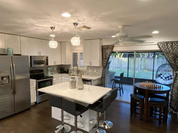 Jupiter, FL 33458,118 Banyan CIR