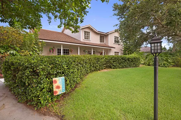 Tequesta, FL 33469,18329 SE Ridgeview CT