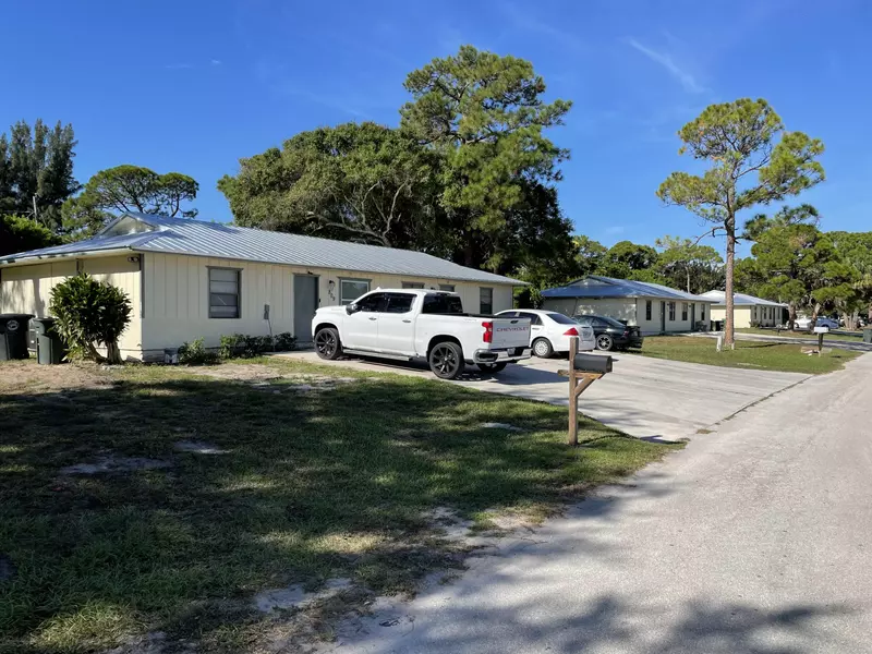 809 King Orange DR, Fort Pierce, FL 34982