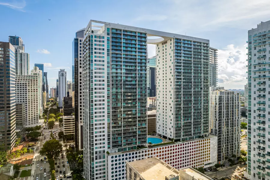 500 Brickell AVE 3010, Miami, FL 33131