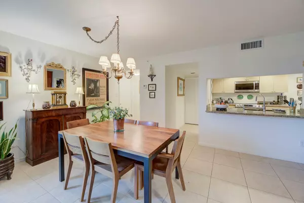 Delray Beach, FL 33444,820 Lavers CIR G507