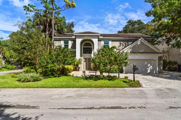 7501 Red Bay PL, Coral Springs, FL 33065