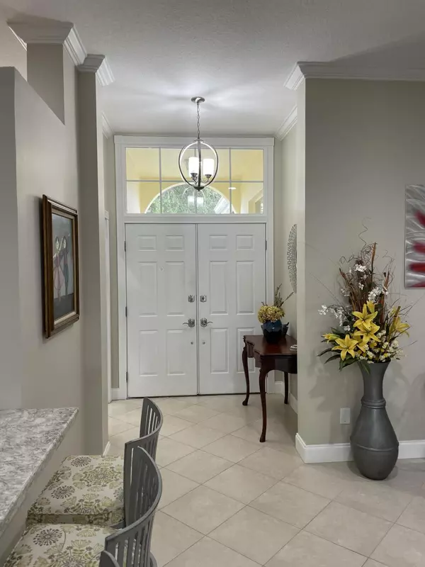 Jupiter, FL 33458,162 Hampton CIR