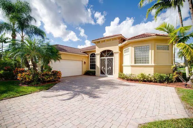 9538 Lantern Bay CIR, West Palm Beach, FL 33411