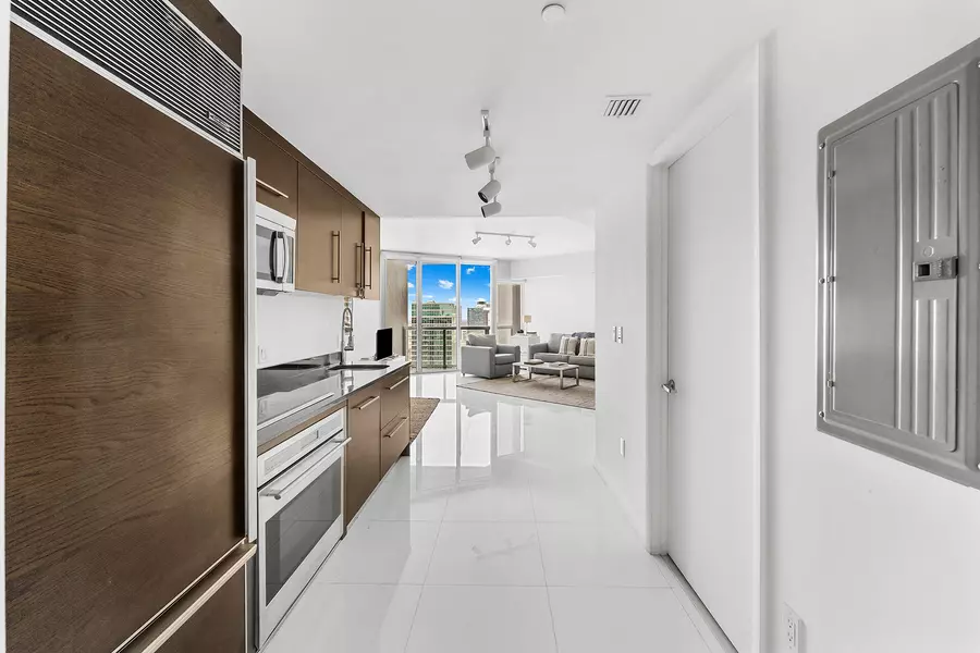 475 Brickell AVE 4708, Miami, FL 33131