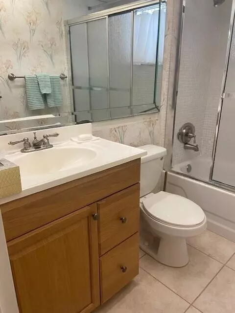 Delray Beach, FL 33446,440 Saxony J J