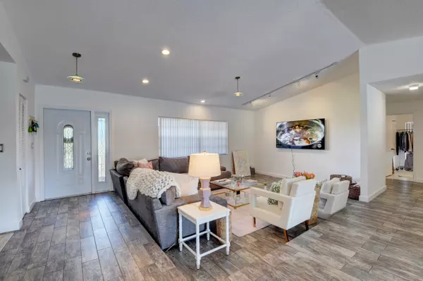 Boca Raton, FL 33487,17679 Woodview TER