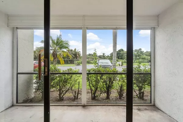 West Palm Beach, FL 33409,1116 Green Pine BLVD E1