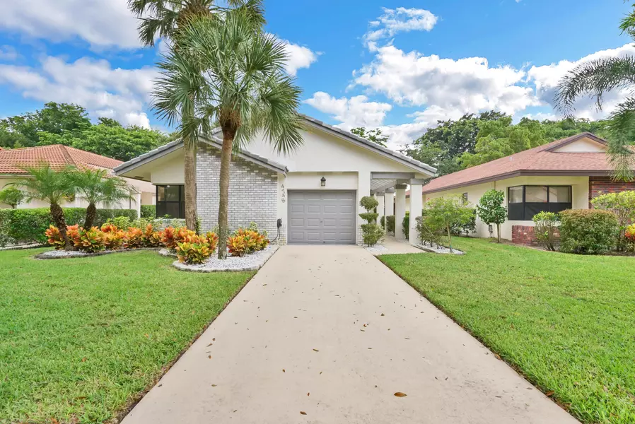 4748 Boxwood CIR, Boynton Beach, FL 33436