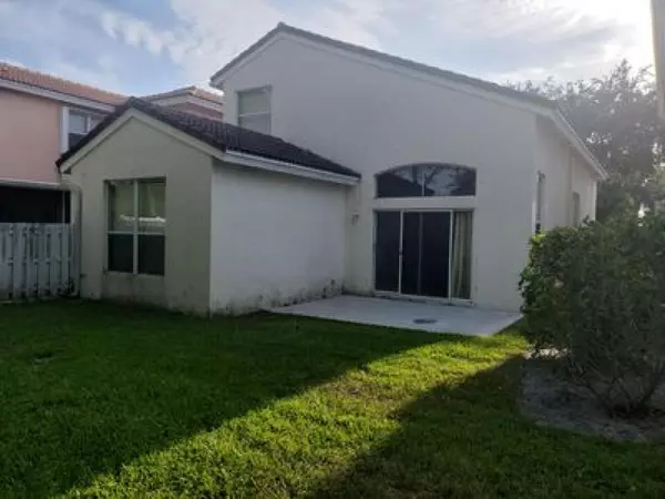 Lake Worth, FL 33463,6910 Silverado TER