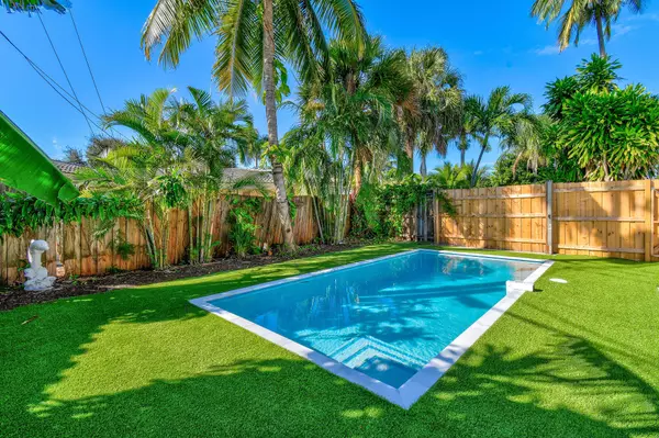 Delray Beach, FL 33444,517 Rye LN