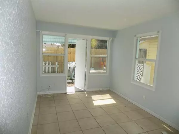 Lake Worth Beach, FL 33460,516 N J ST