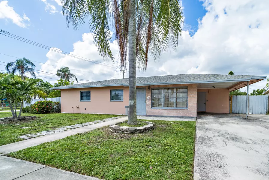 617 S 12th ST, Lantana, FL 33462