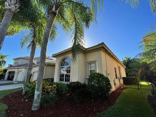 West Palm Beach, FL 33411,6428 Garden CT