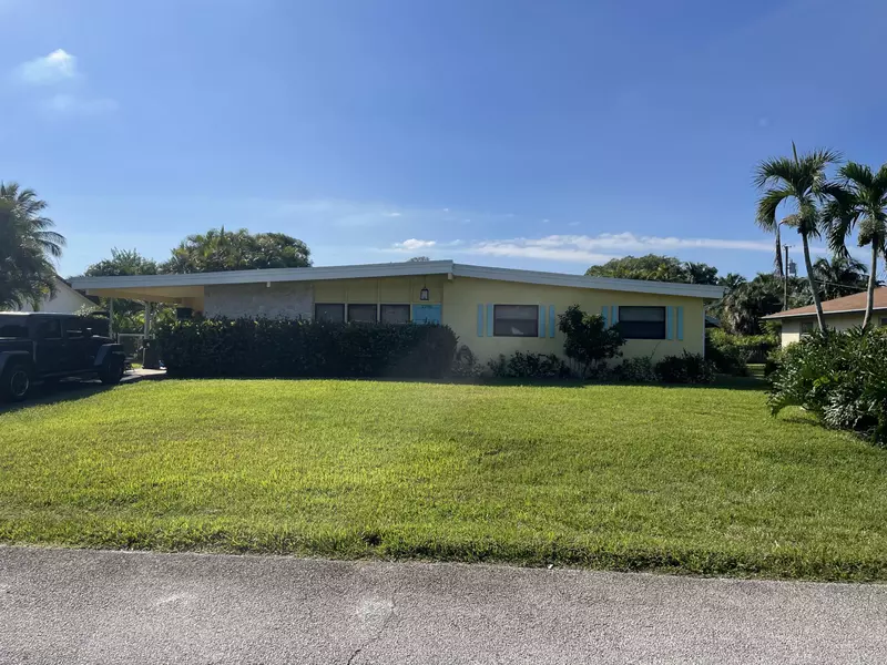 2108 Mark AVE, Lake Worth, FL 33461