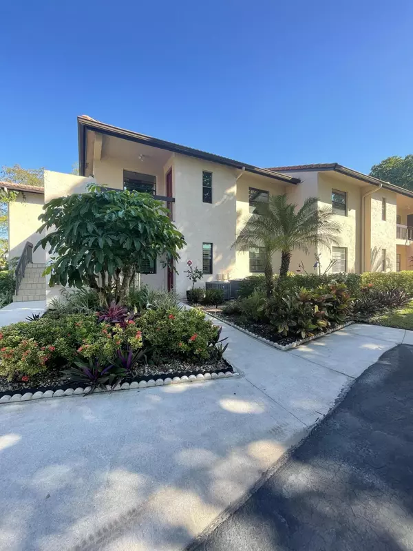 Boca Raton, FL 33428,9266 Vista Del Lago 25a