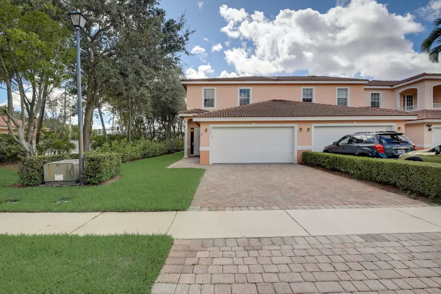 6432 Azura Lake RD, Lake Worth, FL 33463