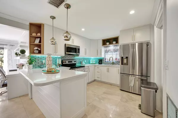 3801 NE 16th AVE, Pompano Beach, FL 33064