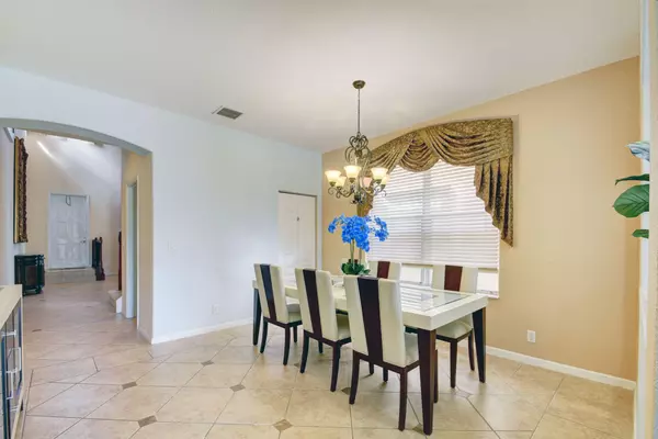 Lake Worth, FL 33463,6884 Bruce CT