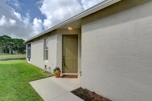 Port Saint Lucie, FL 34986,312 SW Torreya River Trce TRCE