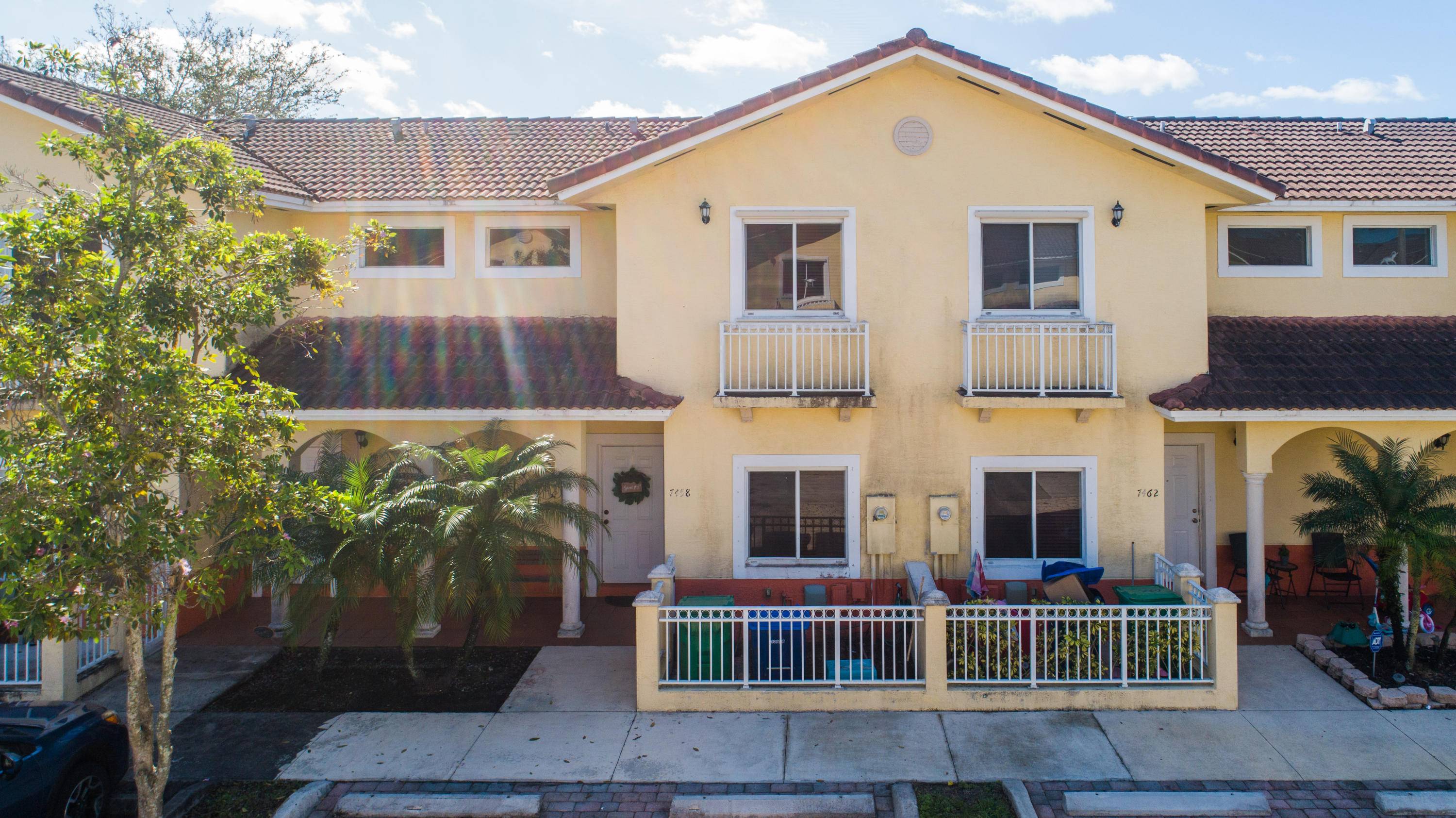 7458 NW 178th TER, Hialeah, FL 33015